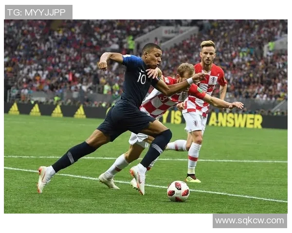 姆巴佩在实况足球中的精彩表现与战术分析揭秘 姆巴佩在实况足球中的精彩表现与战术分析揭秘